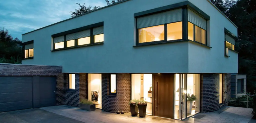 Reich Neubaufenster mit moderner Verglasung